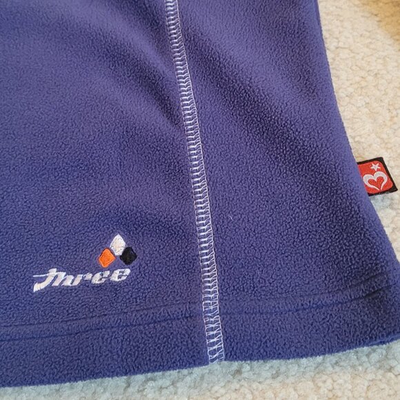 V neck Fleece - size small - Picture 7 of 10